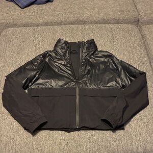 Lululemon puffer - hidden hood, water proof, shiny and matte black, size 6